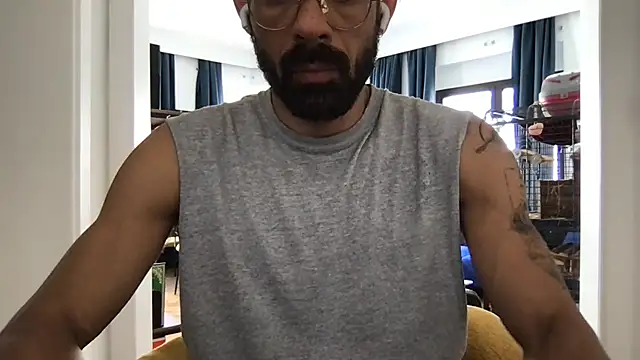 Snapshot of omni_fit chatting on 05/30/26, 02:23 omni fit online show from 05/30/26, 02:23