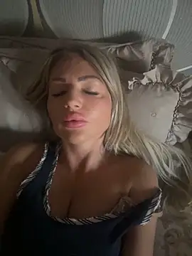 szexicicamica online show from 06/22/26, 02:36