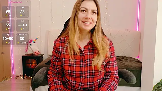 Snapshot of LindaWhite_ chatting on 03/15/26, 10:55 LindaWhite online show from 03/15/26, 10:55