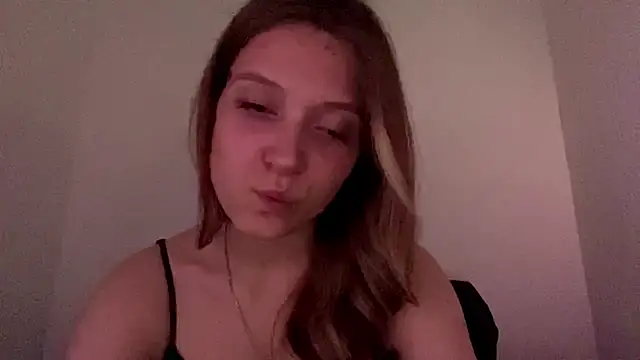 Snapshot of Moella_Ryans chatting on 05/29/26, 11:22 Moella Ryans online show from 05/29/26, 11:22
