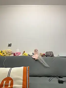 Snapshot of honghong_mother chatting on 06/15/26, 03:23 honghong mother online show from 06/15/26, 03:23