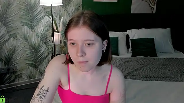 Snapshot of Kylie-Voss chatting on 06/10/26, 02:57 Kylie-Voss online show from 06/10/26, 02:57