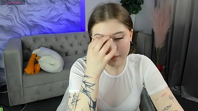 Snapshot of Kylie-Voss chatting on 06/16/26, 11:10 Kylie-Voss online show from 06/16/26, 11:10