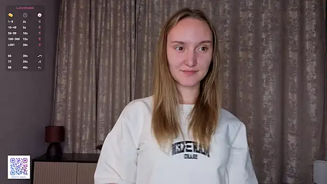 JenevaLitalien online show from 06/18/26, 06:13