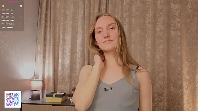 JenevaLitalien online show from 06/25/26, 06:13