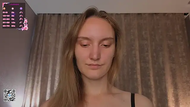 JenevaLitalien online show from 07/14/26, 03:40