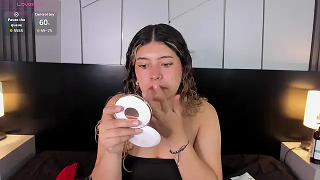 ChloeBelle  online show from 07/15/26, 01:51