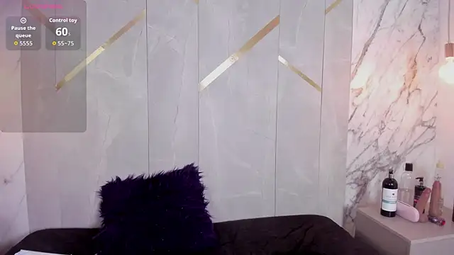 ChloeBelle  online show from 07/03/26, 12:33