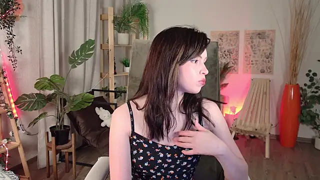 Snapshot of La_lilith chatting on 07/18/26, 10:18 La lilith online show from 07/18/26, 10:18