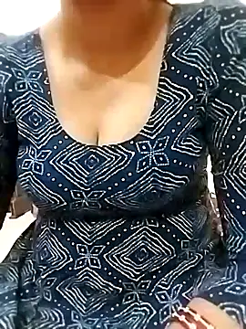 Hot-Sneha2 online show from 06/10/26, 02:24