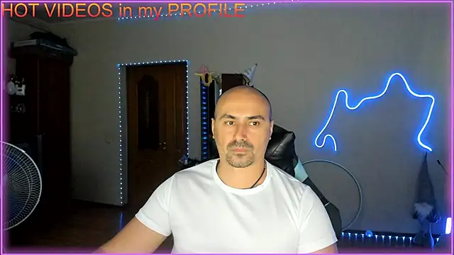 Snapshot of -SexyDaddy- chatting on 06/04/26, 04:22 -SexyDaddy- online show from 06/04/26, 04:22