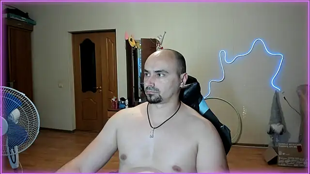 Snapshot of -SexyDaddy- chatting on 06/30/26, 04:40 -SexyDaddy- online show from 06/30/26, 04:40