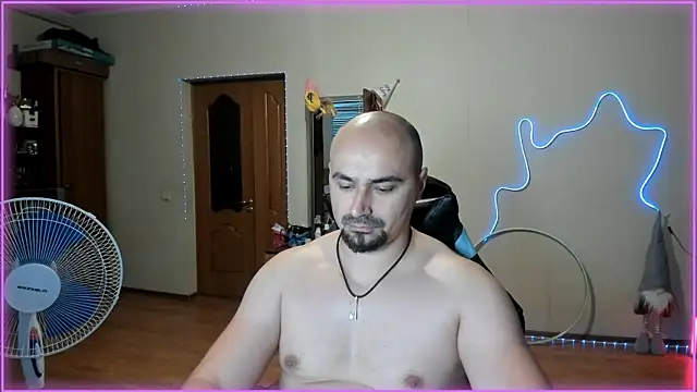 Snapshot of -SexyDaddy- chatting on 07/19/26, 02:53 -SexyDaddy- online show from 07/19/26, 02:53