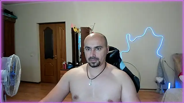 Snapshot of -SexyDaddy- chatting on 06/23/26, 09:18 -SexyDaddy- online show from 06/23/26, 09:18