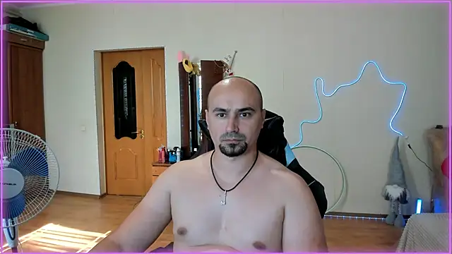 Snapshot of -SexyDaddy- chatting on 06/26/26, 01:39 -SexyDaddy- online show from 06/26/26, 01:39