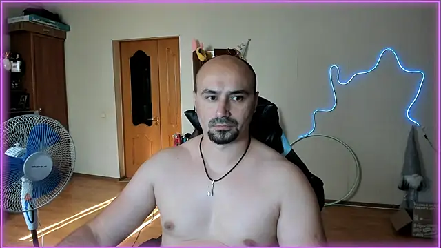 Snapshot of -SexyDaddy- chatting on 07/01/26, 02:06 -SexyDaddy- online show from 07/01/26, 02:06
