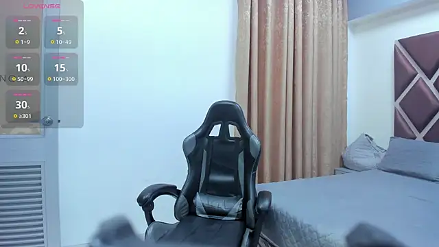 Snapshot of Ithan_Hott chatting on 07/15/26, 04:08 Ithan Hott online show from 07/15/26, 04:08