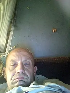 Snapshot of Jarek198408 chatting on 07/20/26, 12:07 Jarek198408 online show from 07/20/26, 12:07