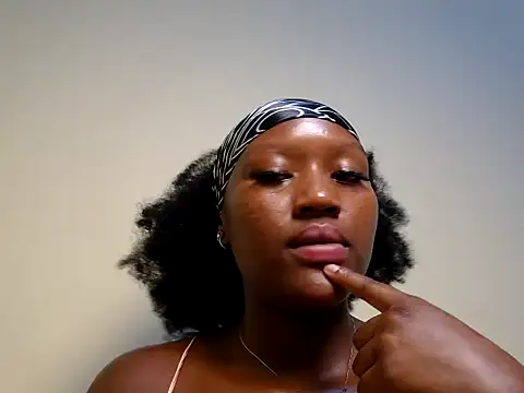 sexyroznnah online show from 06/25/26, 09:20