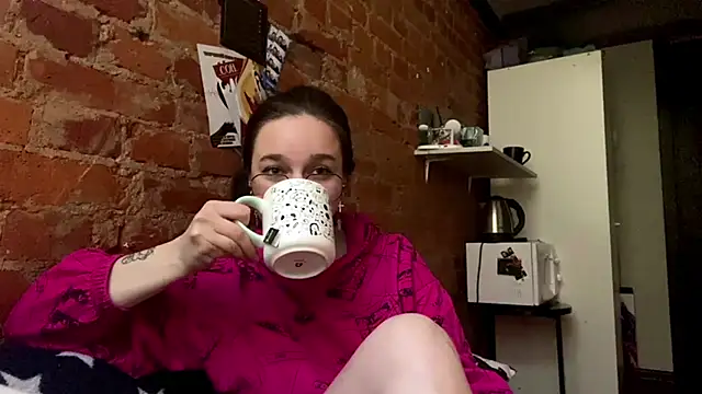 DaliLove online show from 05/30/26, 05:40