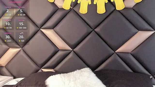 AdrianaHarlow online show from 07/01/26, 07:14