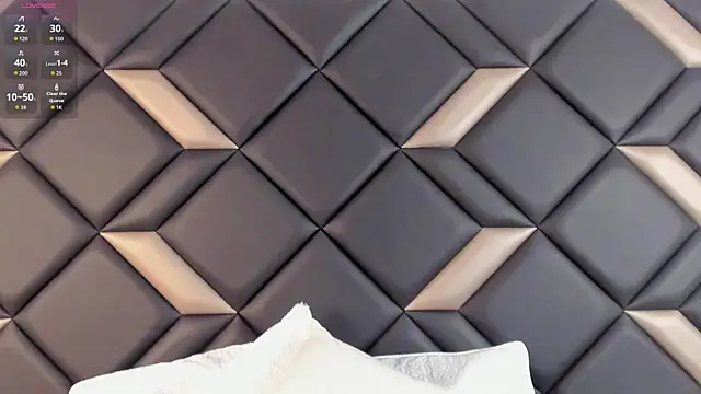 AdrianaHarlow online show from 06/09/26, 07:15