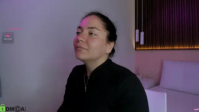 Snapshot of rebecaa_grey chatting on 07/06/26, 02:24 rebecaa grey online show from 07/06/26, 02:24