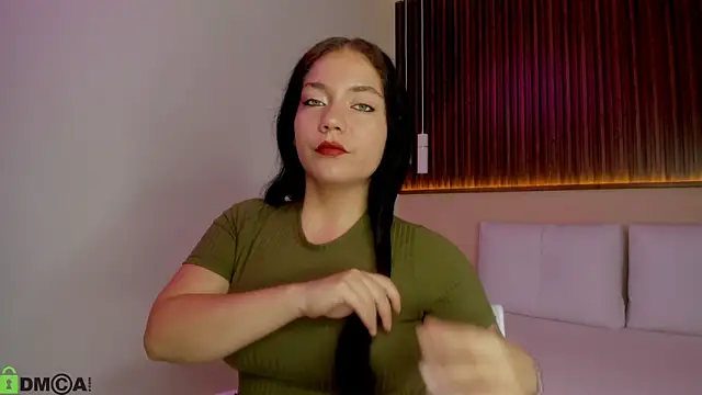 Snapshot of rebecaa_grey chatting on 06/05/26, 02:12 rebecaa grey online show from 06/05/26, 02:12