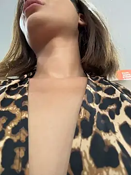 chloenyx online show from 06/20/26, 12:54