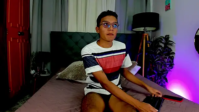 Camilo Santoss online show from 06/15/26, 03:18