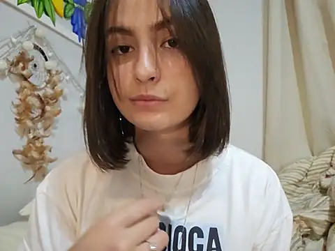 Snapshot of Juh_castro chatting on 07/04/26, 05:50 Juh castro online show from 07/04/26, 05:50