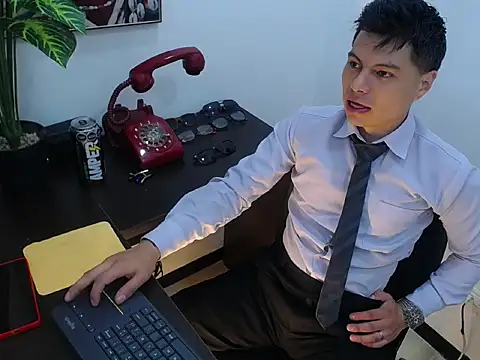 AquilesTaylor online show from 07/08/26, 12:17