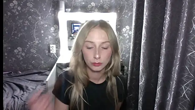 JennaLomeri online show from 06/05/26, 07:52