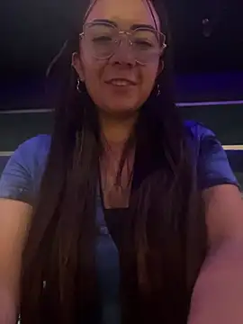 Snapshot of arilynn_ chatting on 06/25/26, 01:14 arilynn online show from 06/25/26, 01:14