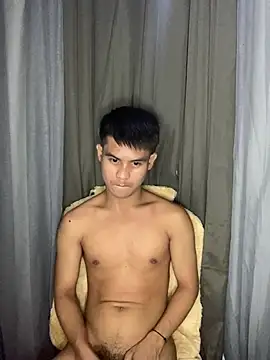 Snapshot of Asianboy_2000 chatting on 07/15/26, 09:49 Asianboy 2000 online show from 07/15/26, 09:49