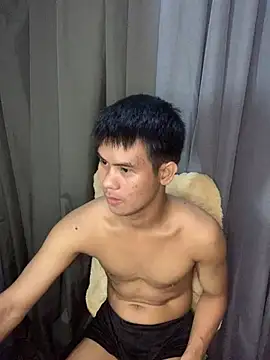 Snapshot of Asianboy_2000 chatting on 07/10/26, 04:34 Asianboy 2000 online show from 07/10/26, 04:34