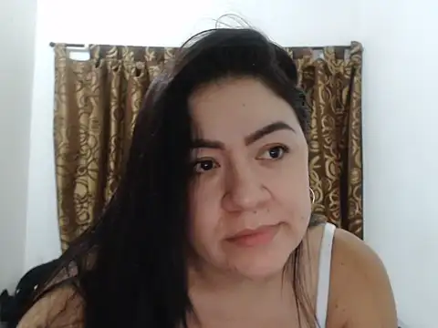 Luna-dark online show from 06/06/26, 02:17