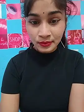 Naughty Kiara  online show from 06/04/26, 03:44