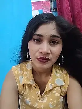 Naughty Kiara  online show from 06/16/26, 02:22
