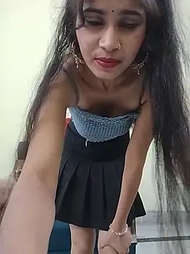 Naughty Kiara  online show from 07/06/26, 02:40