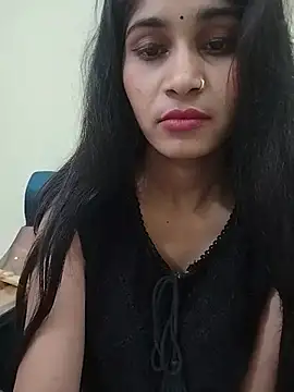 Naughty Kiara  online show from 07/12/26, 03:07