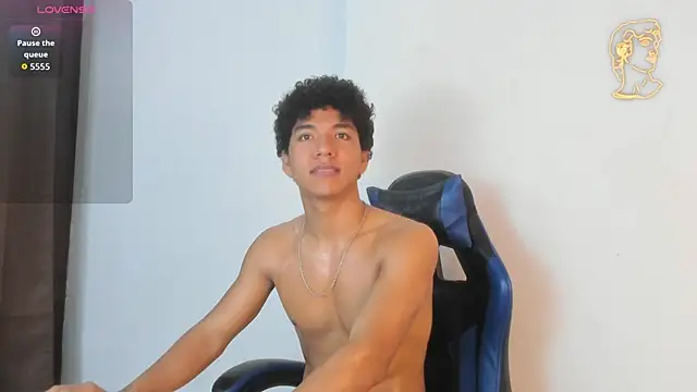 Maximiliano Young online show from 05/30/26, 01:50