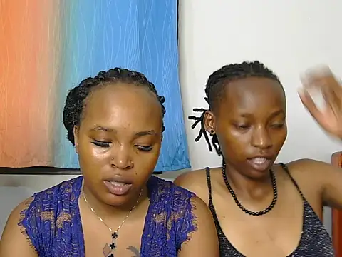 Snapshot of milkhanriieter chatting on 06/10/26, 11:39 milkhanriieter online show from 06/10/26, 11:39
