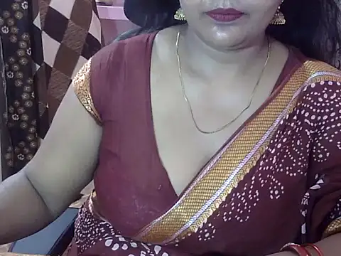 Snapshot of PRIYANKA_023 chatting on 06/26/26, 05:02 PRIYANKA 023 online show from 06/26/26, 05:02