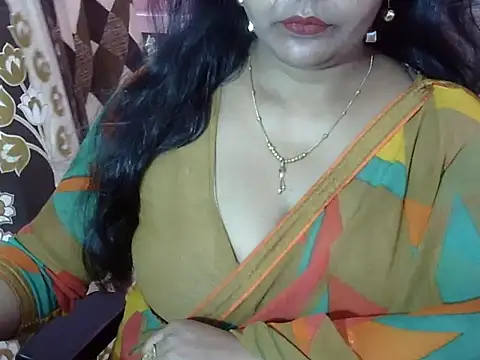 Snapshot of PRIYANKA_023 chatting on 06/03/26, 09:32 PRIYANKA 023 online show from 06/03/26, 09:32