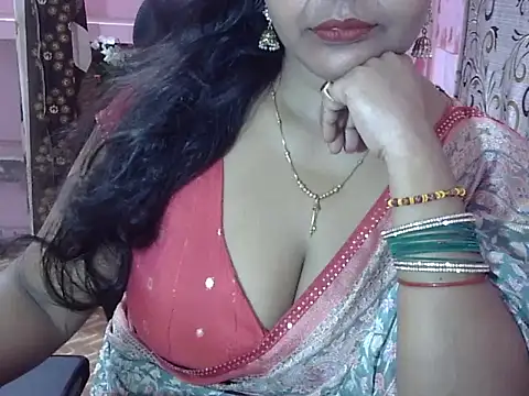 Snapshot of PRIYANKA_023 chatting on 06/04/26, 06:07 PRIYANKA 023 online show from 06/04/26, 06:07