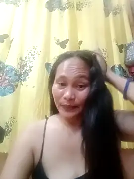 Snapshot of Queenslay chatting on 07/02/26, 12:11 Queenslay online show from 07/02/26, 12:11
