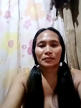 Snapshot of Queenslay chatting on 07/03/26, 12:55 Queenslay online show from 07/03/26, 12:55