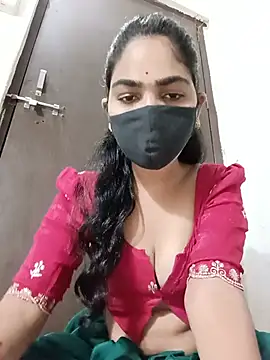 Snapshot of savita97567 chatting on 07/11/26, 11:32 savita97567 online show from 07/11/26, 11:32