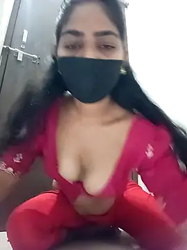Snapshot of savita97567 chatting on 06/08/26, 01:28 savita97567 online show from 06/08/26, 01:28